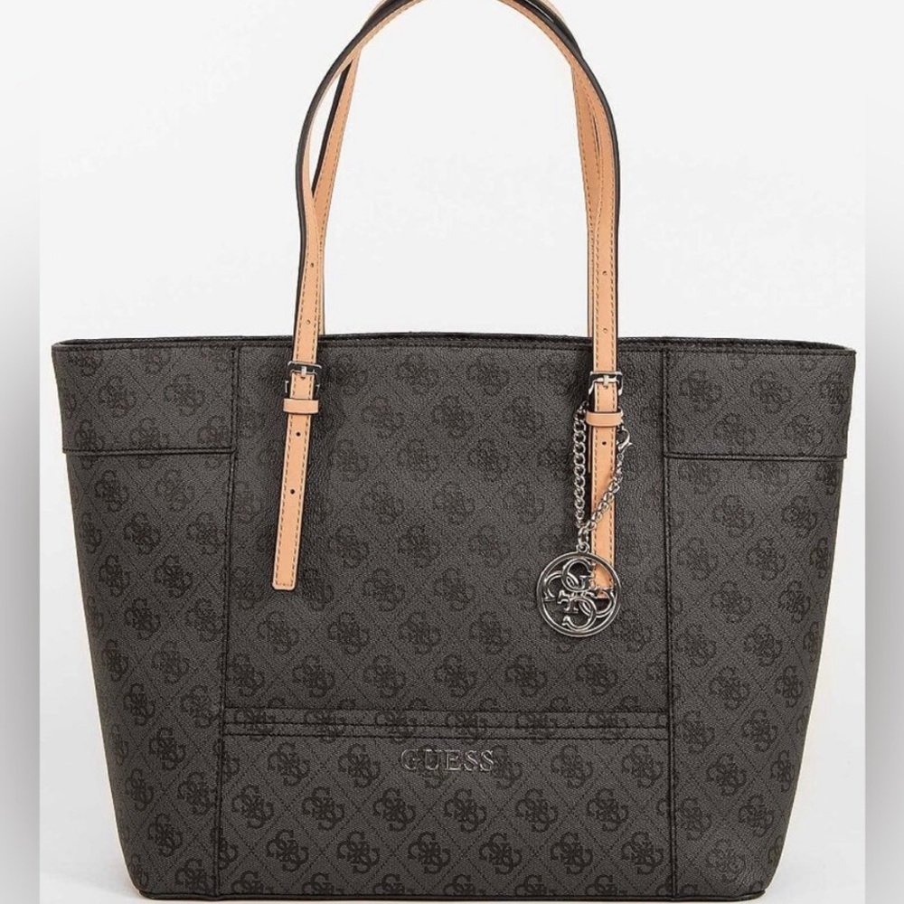NWOT “Delaney” Guess Purse